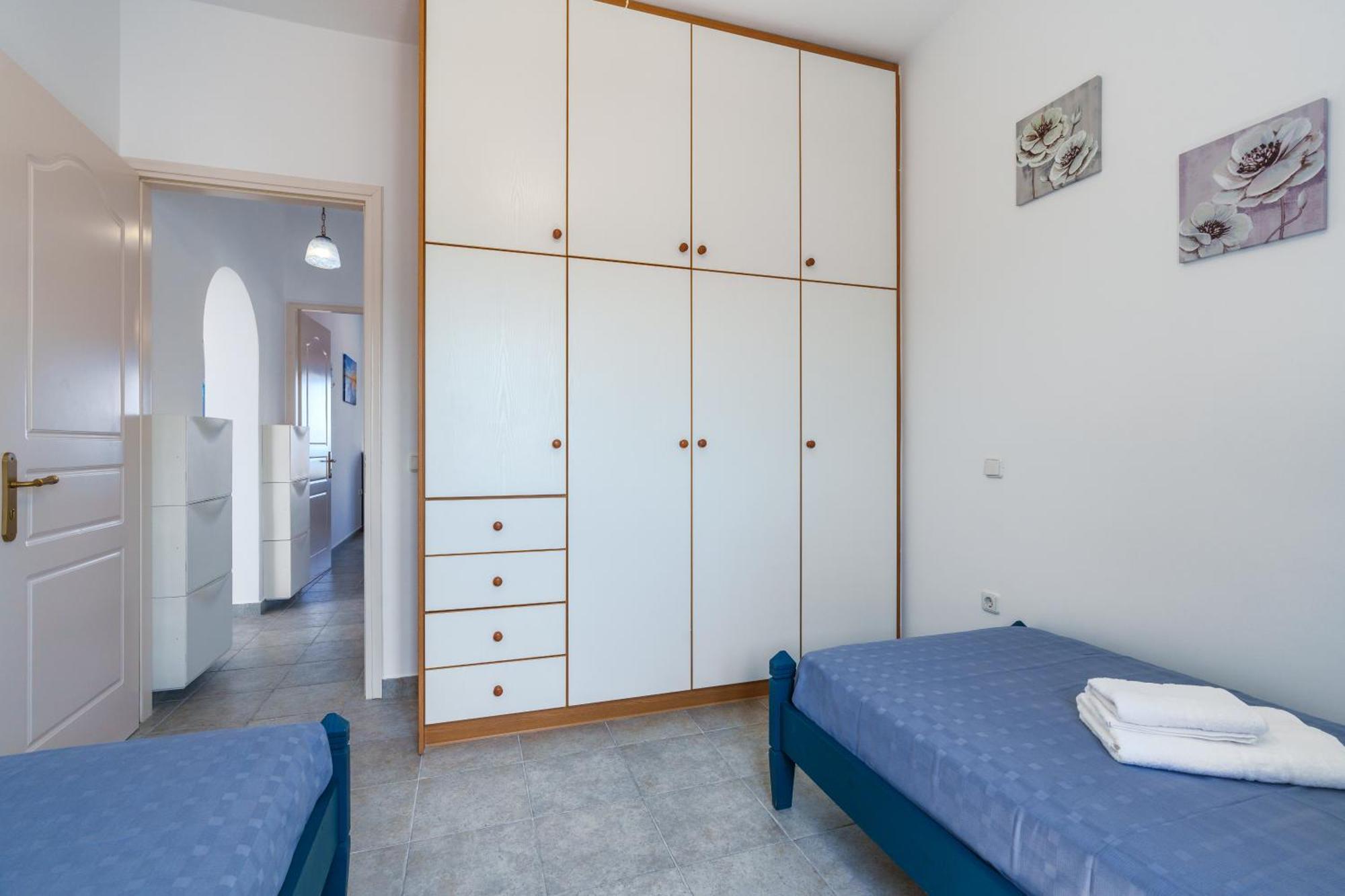 Blue Eyes Beach Villas 莫诺利索斯 外观 照片